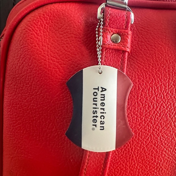 🍒✈️Vintage American Tourister "Tiara" Cherry Red Carry on Bag - Picture 11 of 12